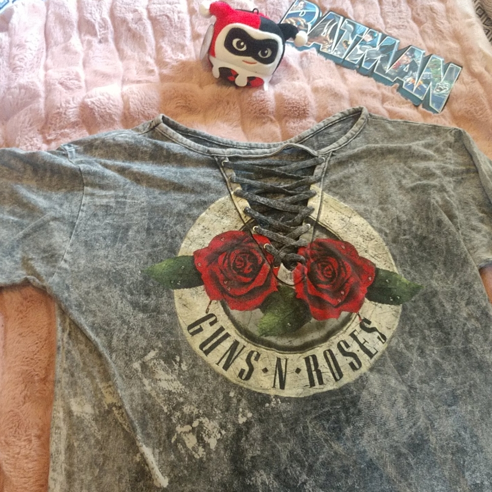 Guns & Roses lace up shirt